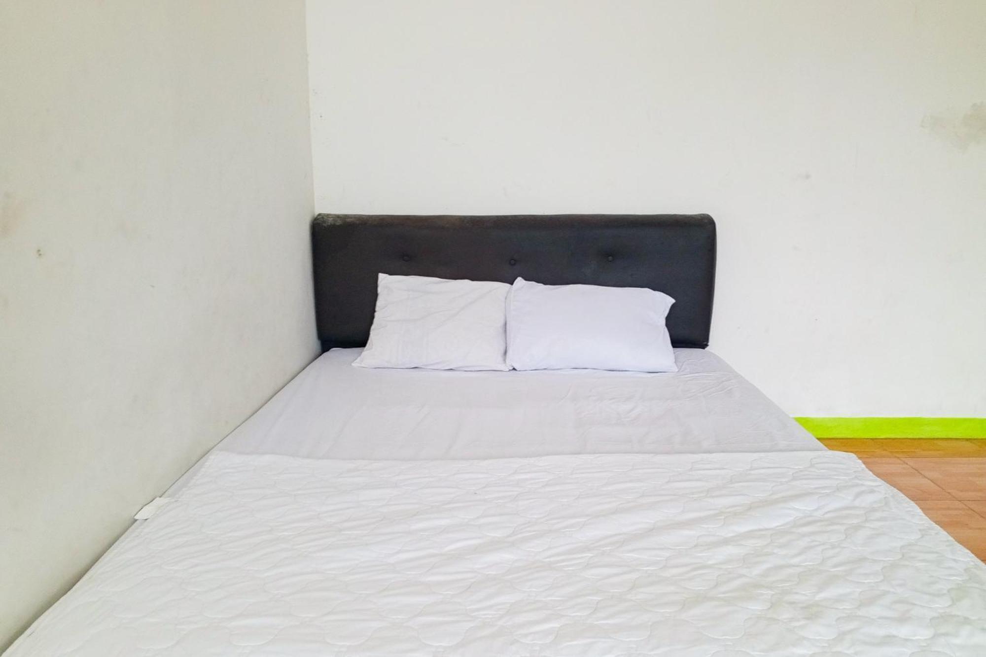Villa Kampus Near Taman Safari Cisarua Puncak Redpartner Богор Екстериор снимка
