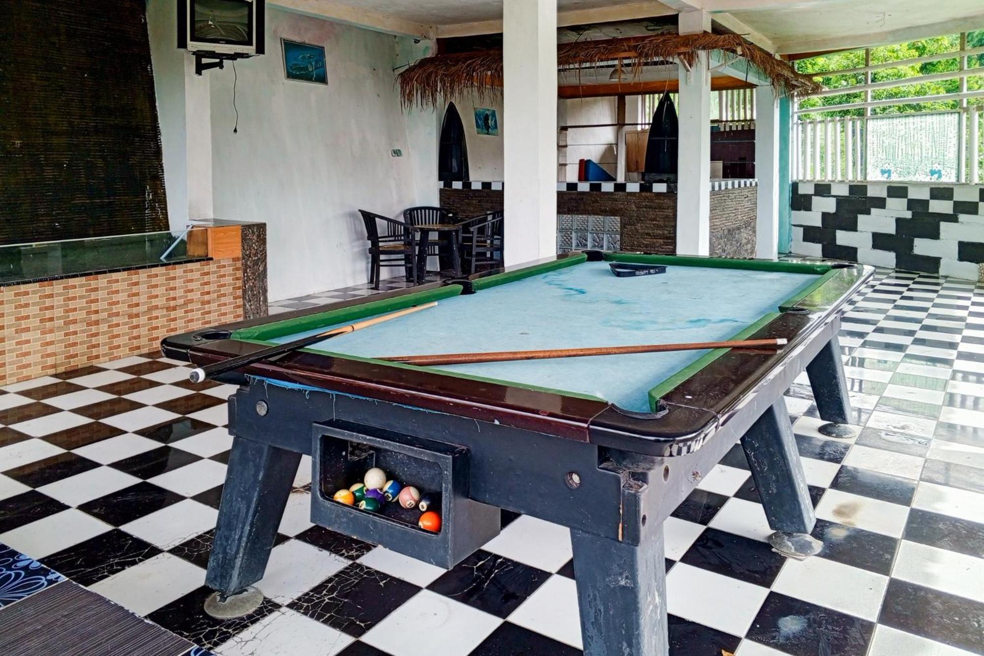 Villa Kampus Near Taman Safari Cisarua Puncak Redpartner Богор Екстериор снимка